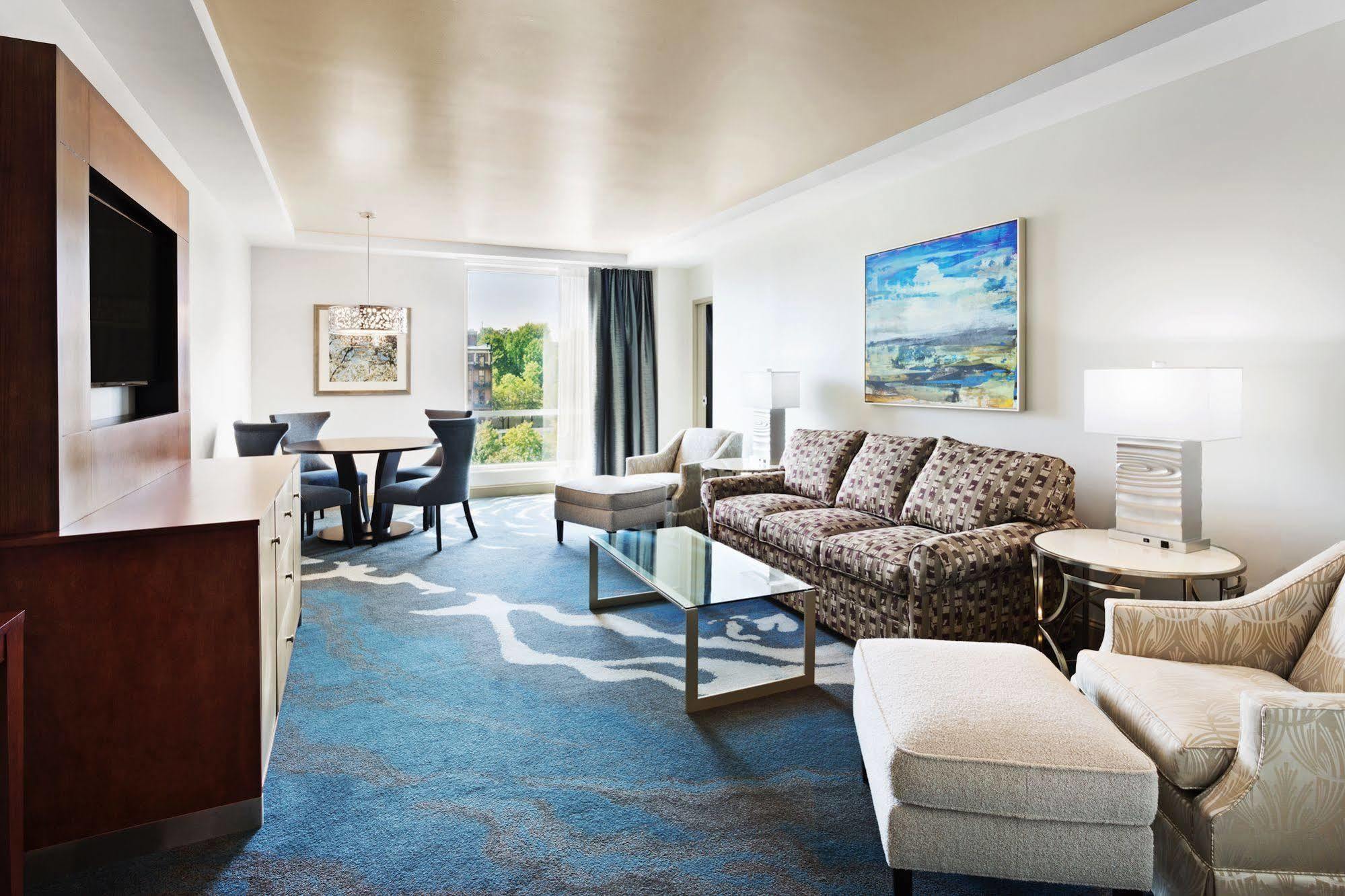 The Tennessean Personal Luxury Hotel Knoxville Extérieur photo